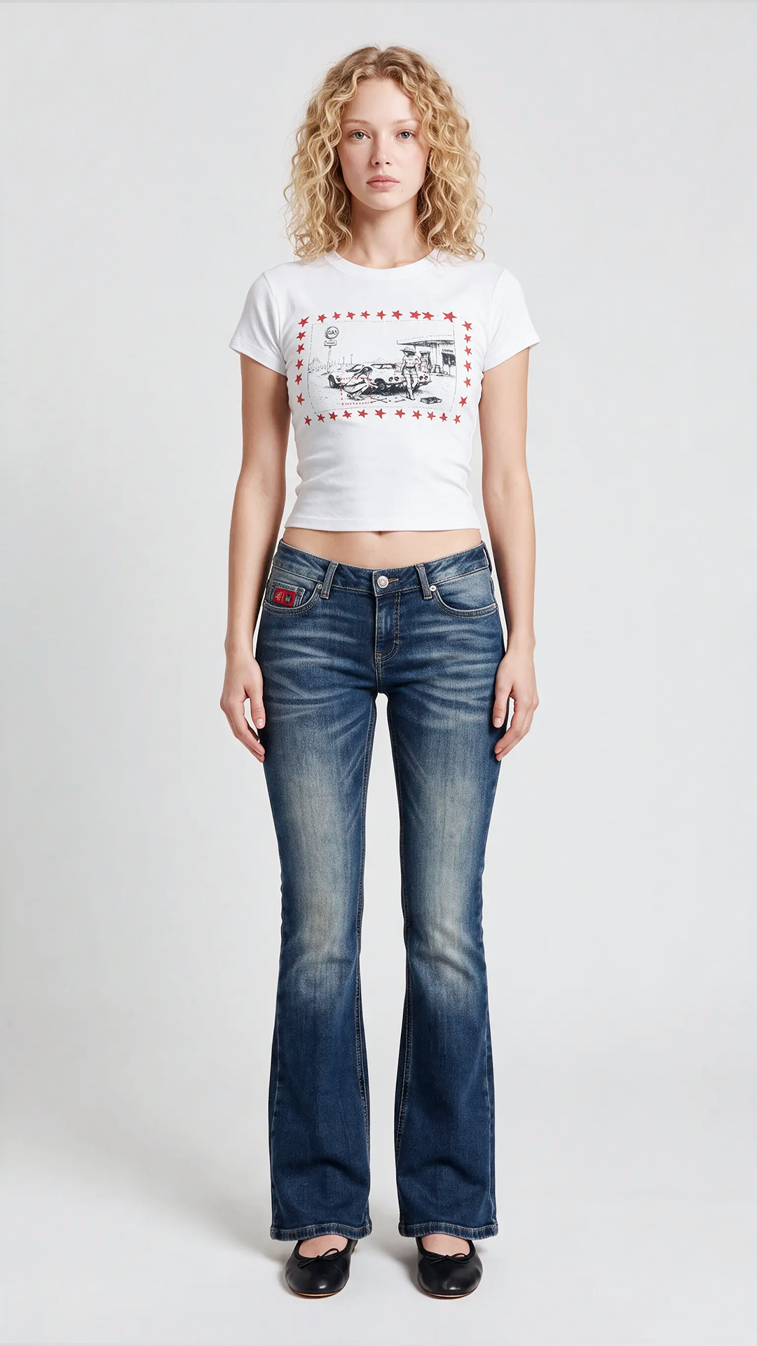 Lowera Daisy Graphic Baby Tee ön