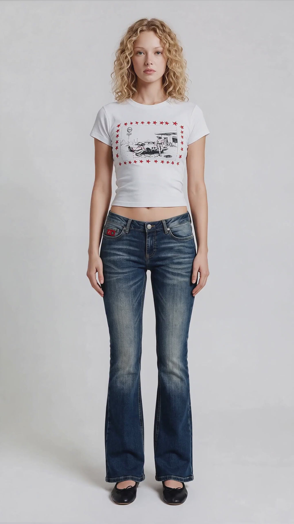 Lowera Daisy Graphic Baby Tee video